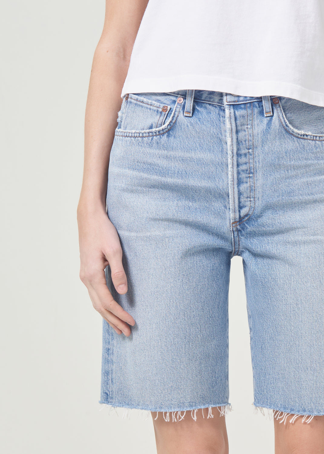 90's Mid Rise Loose Short in Riptide