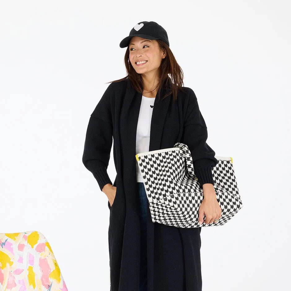 KR Heart in Check Tote