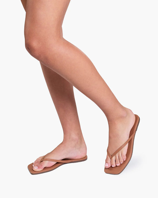 Square Toe Lily in Au Naturale