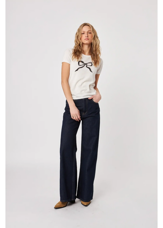 Elijah Tee in Preppy Chantilly