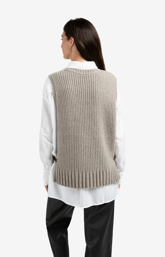 Ribbed Sleeveless Sweater with Side Buckles in Capers Melange