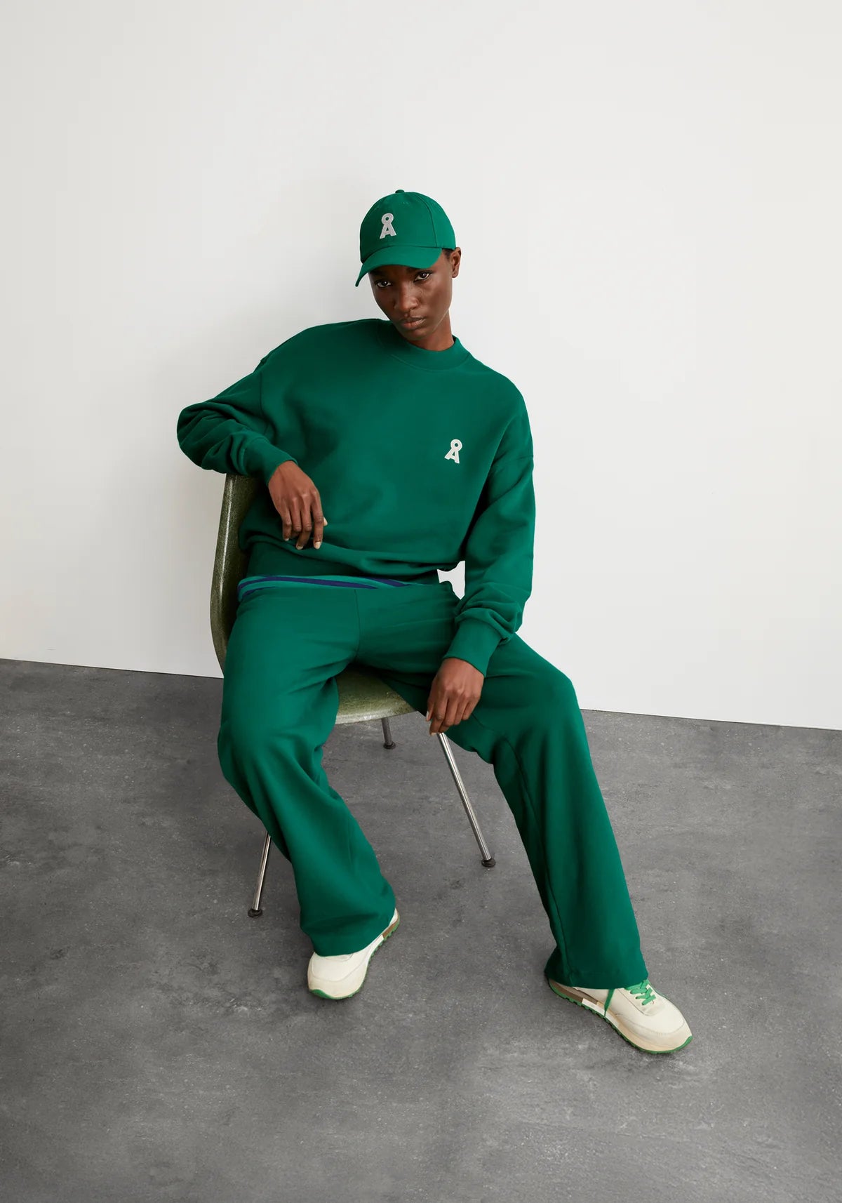 ICONIC Å ALIZAA SWEATSHIRT FROM ORGANIC COTTON