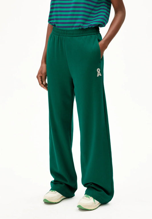 Iconic A Ivaara Pants in Emerald Green