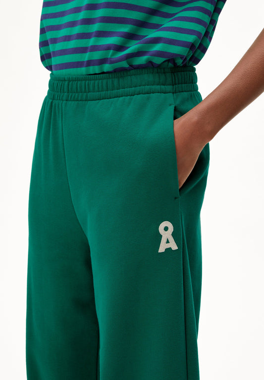 Iconic A Ivaara Pants in Emerald Green