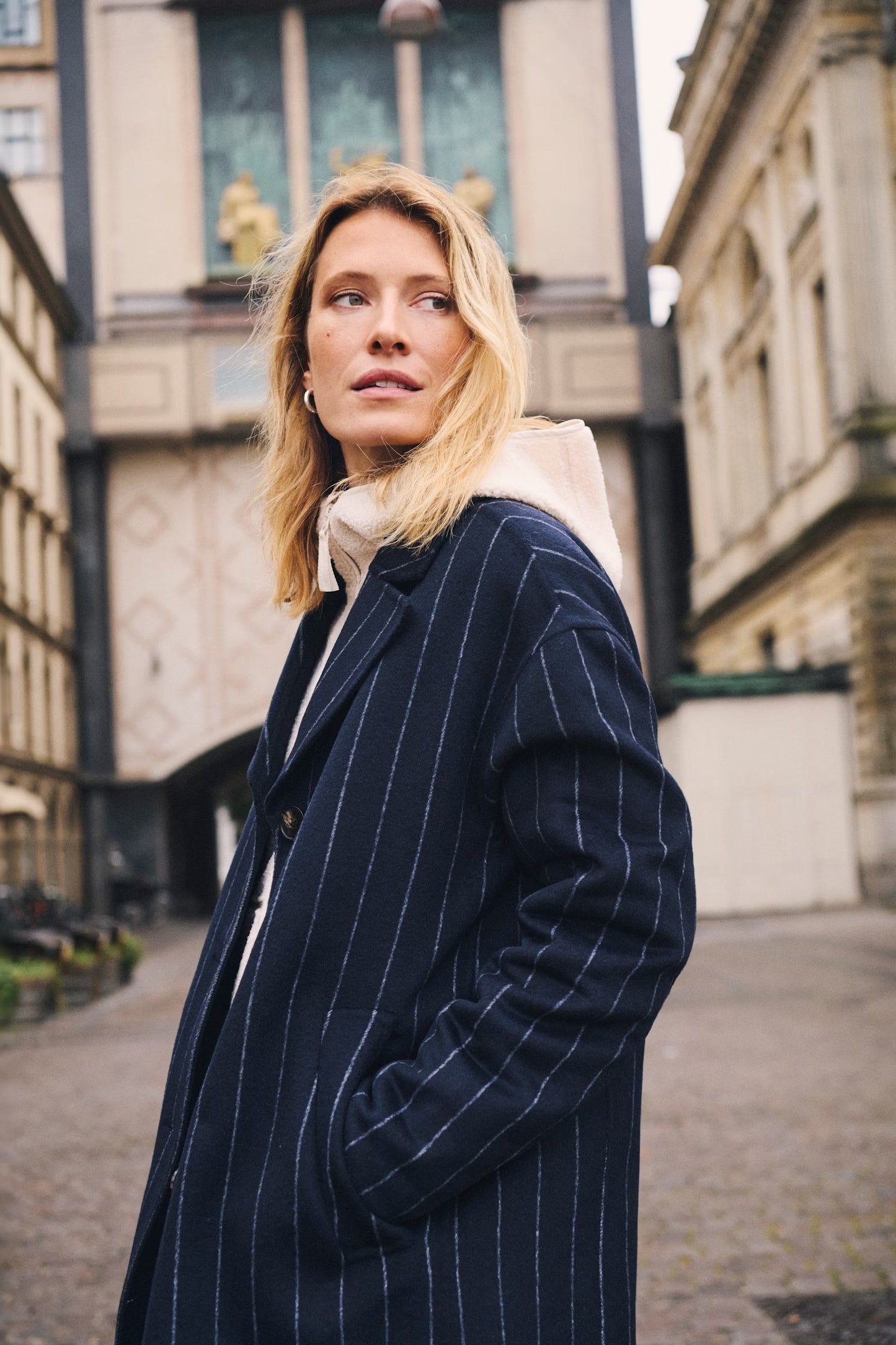 LorelaisPW Coat in Dark Navy Pinstripe