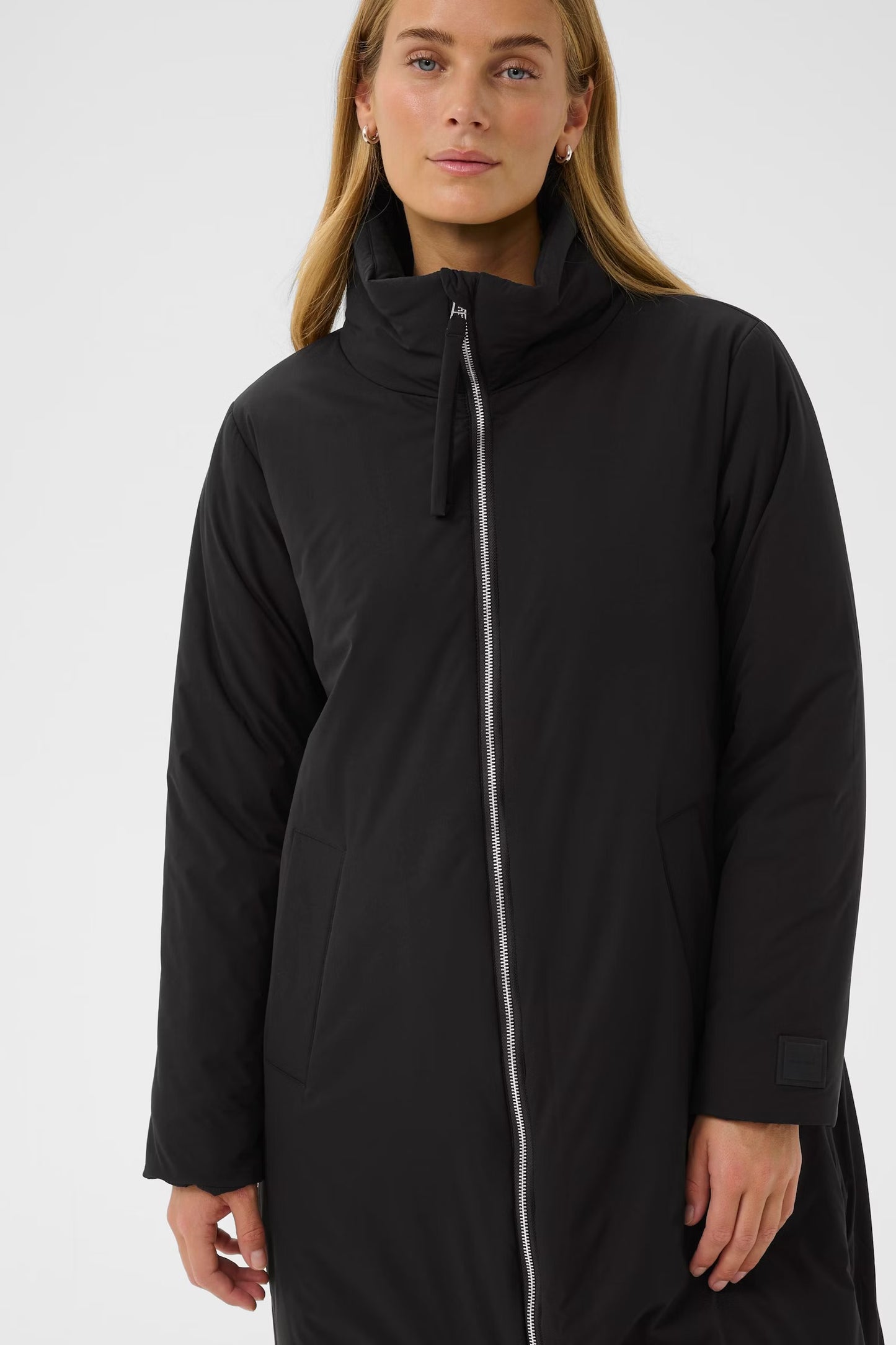 SaryaPW coat in Black