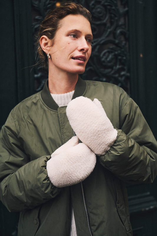 SaisaPW Mittens in Moonbeam