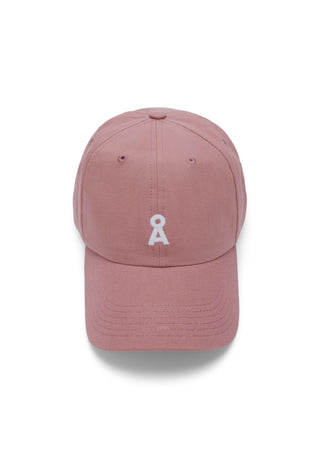 Yenaas Bold Hat in Light Berry