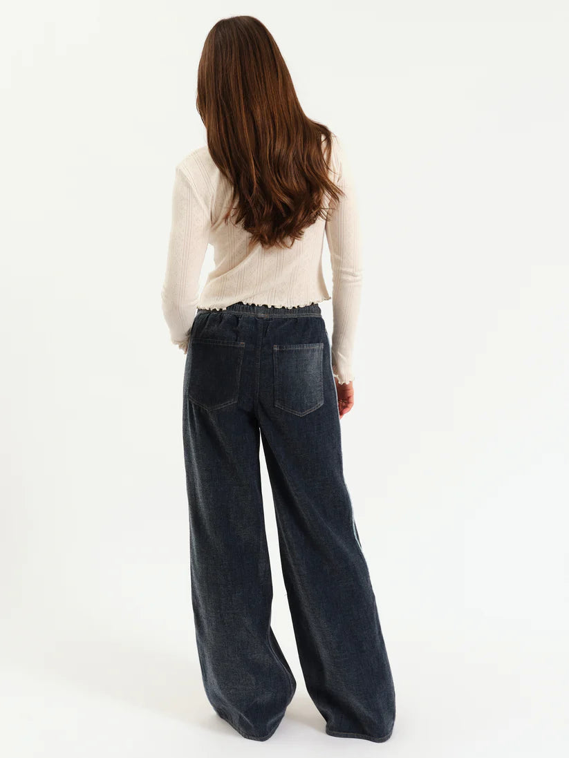 THE COZY JEAN WIDE LEG PULL ON IN SKY WHISPER