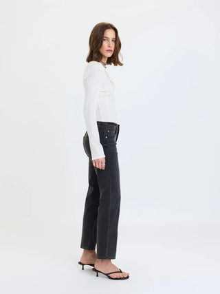 Rebel Ankle Mid Rise Slim Straight in Motion