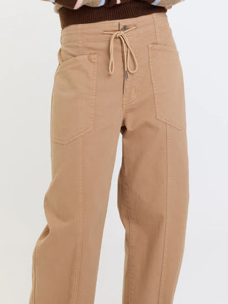 Villa Drawstring Pant in Latte