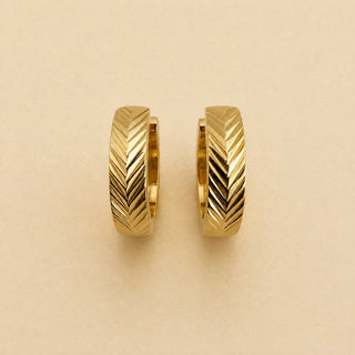 Artemis Chevron Pattern Hoop Earrings in Gold