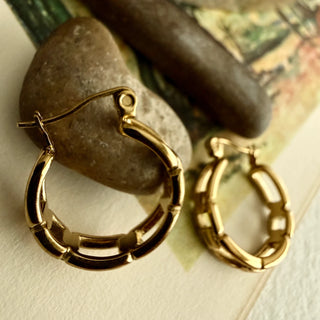 Fenrir Chain Link Hoop Earrings in Gold