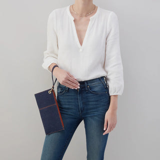 Vida Wristlet