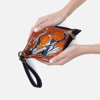 Vida Wristlet