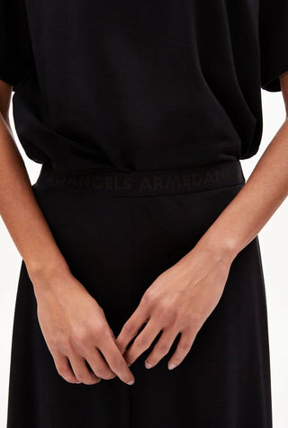 ILENIAA LARAA MIDI SKIRT - Black
