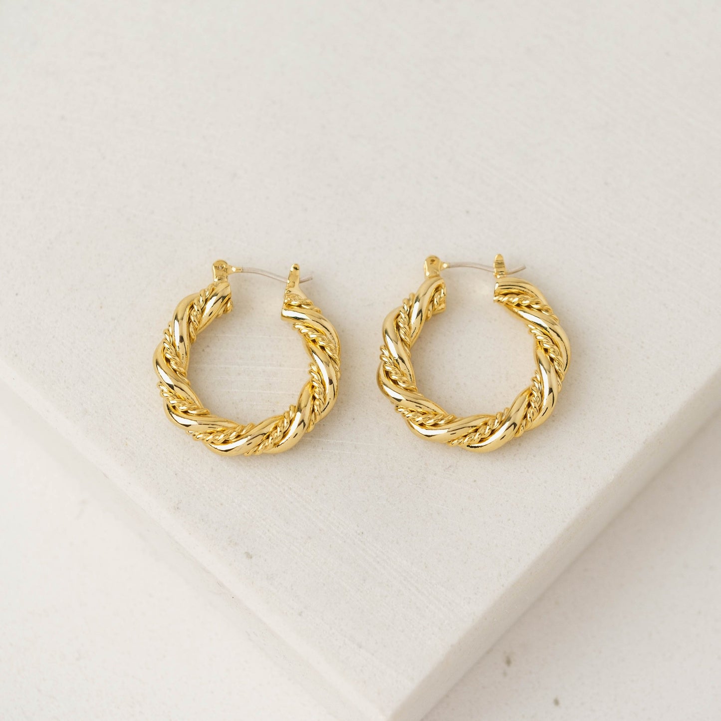 Jessie Hoop Earrings Gold