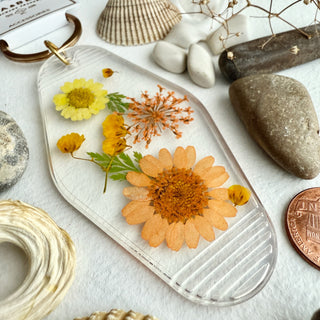 Ashbury Pressed Flowers Keychain in Yellow/Orange