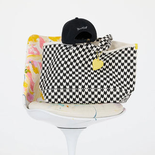 KR Heart in Check Tote