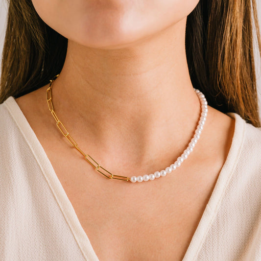 Neptune Pearl Paperclip Necklace