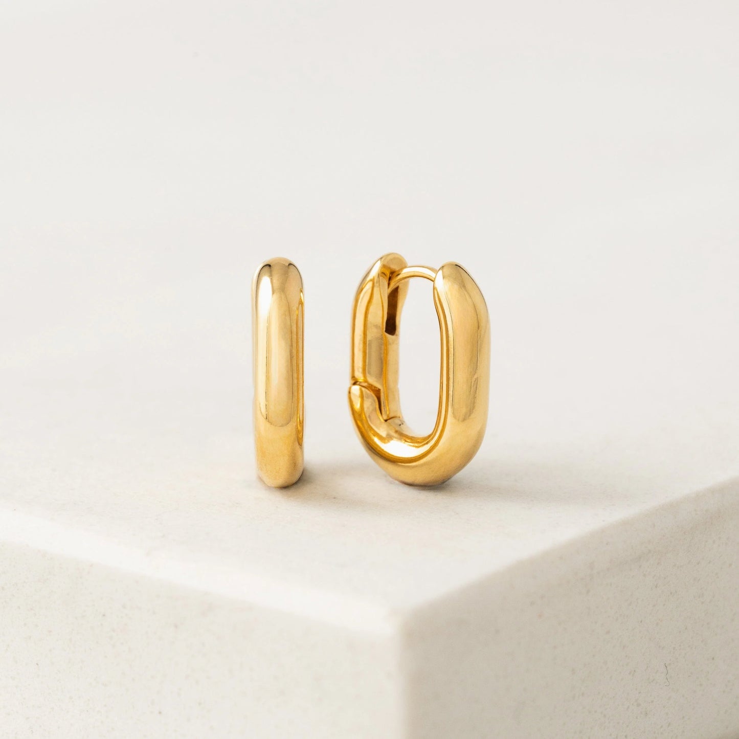 Small Paperclip Puff Hoop Earrings - Gold