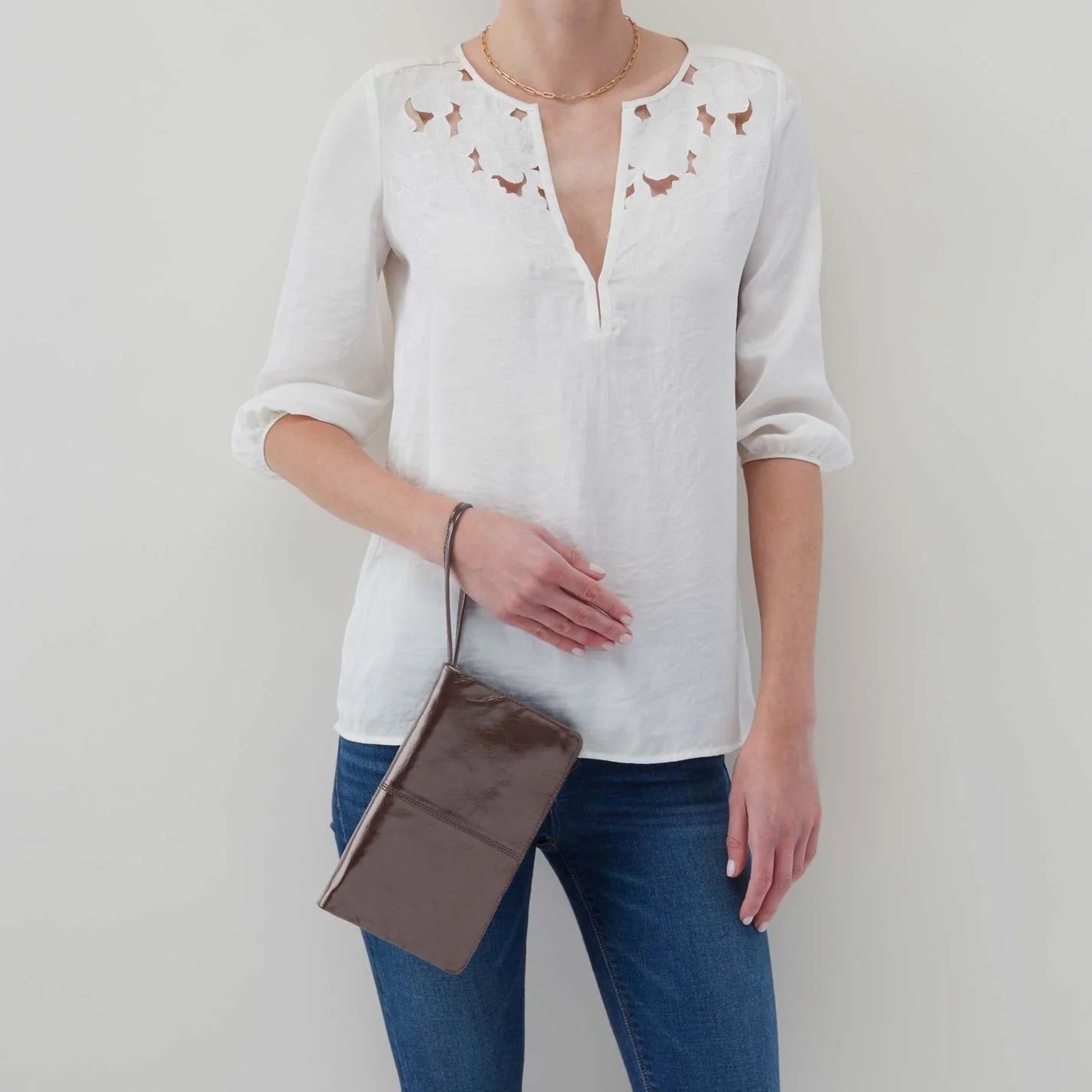 Evolve Wristlet in Hearthstone