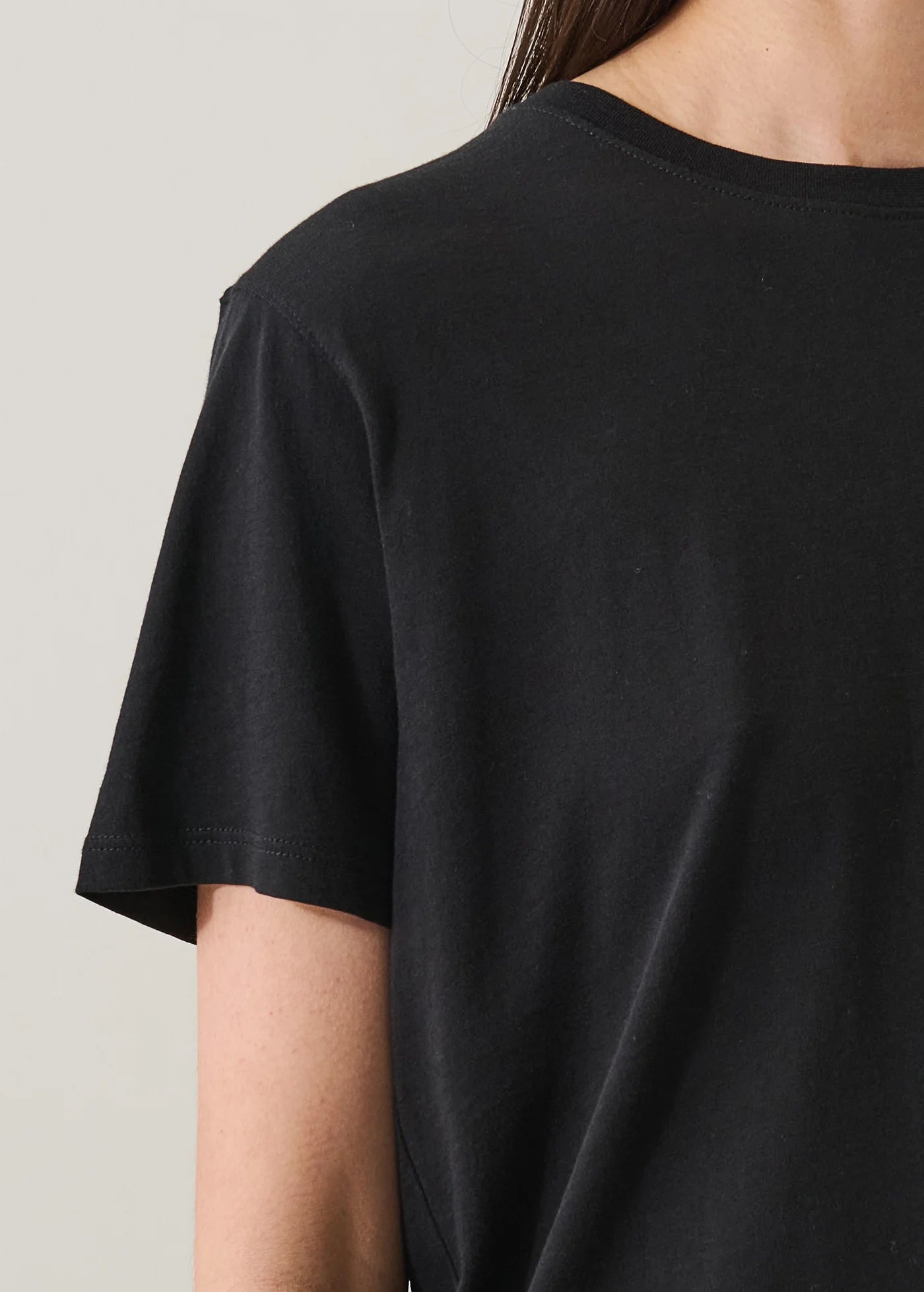 Lightweight Cotton Pima Boyfriend Tee in Black