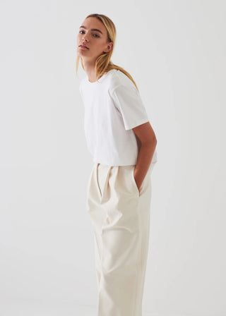 Iconic Pima Cotton Stretch Boyfriend T-Shirt in White