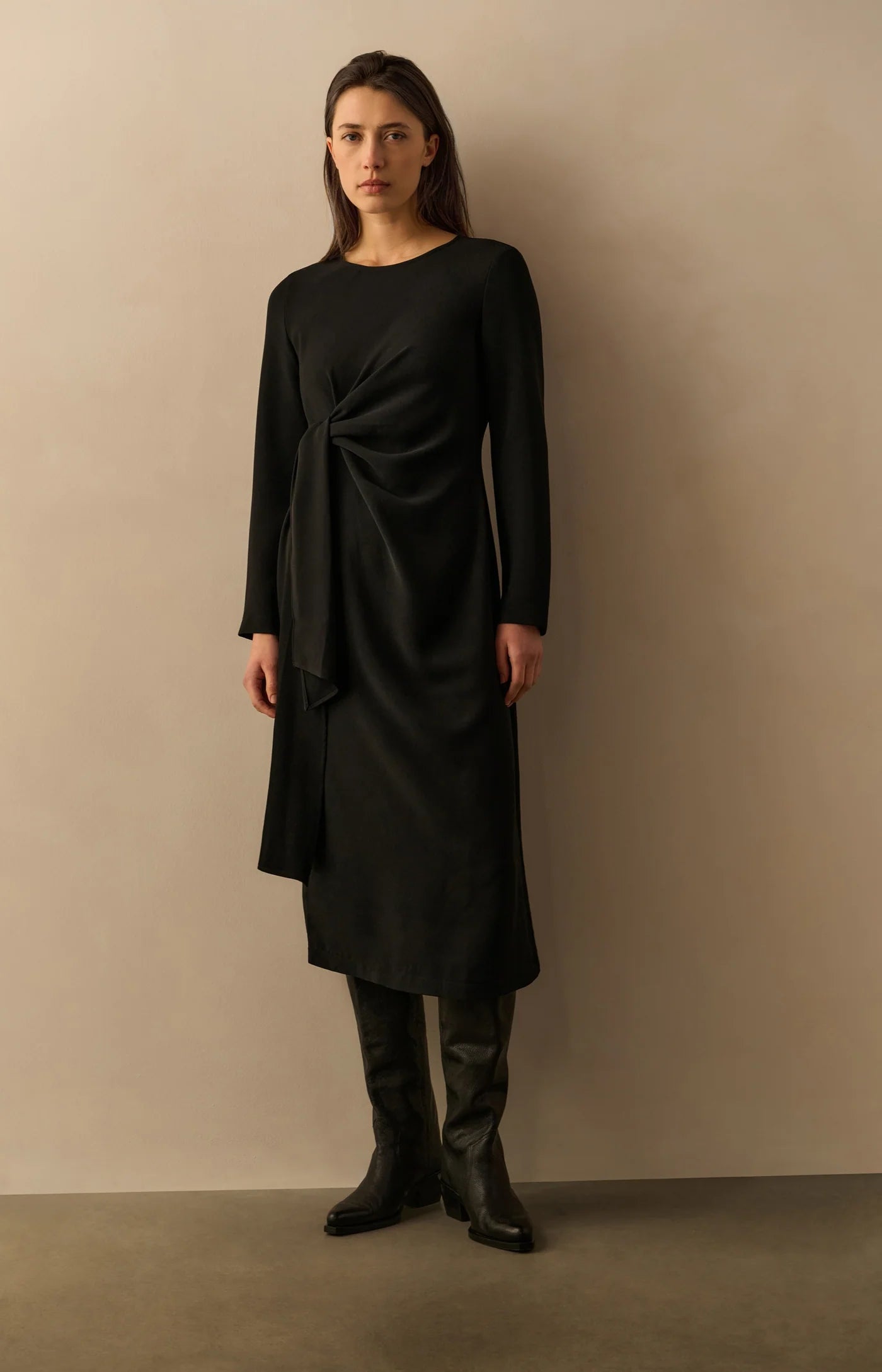Long Sleeve Dress With Knot