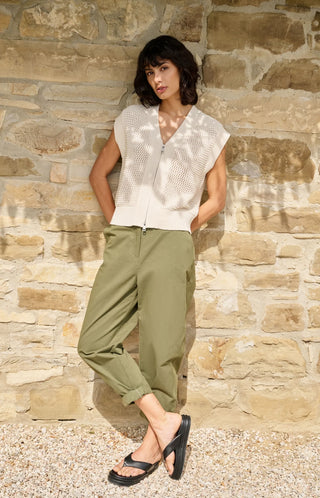 High waist barrel trousers with button detail