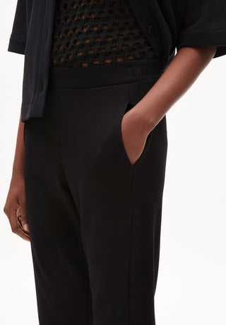 MAGDAALENA Pants in Black