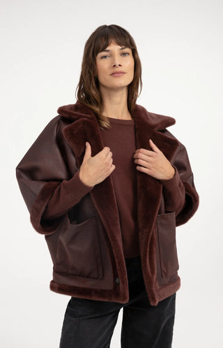 Oversized Reversible Faux Fur Jacket in in Bitter Chocolate