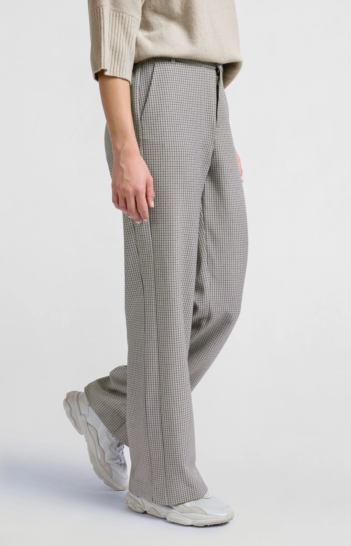 Woven trousers with check pattern